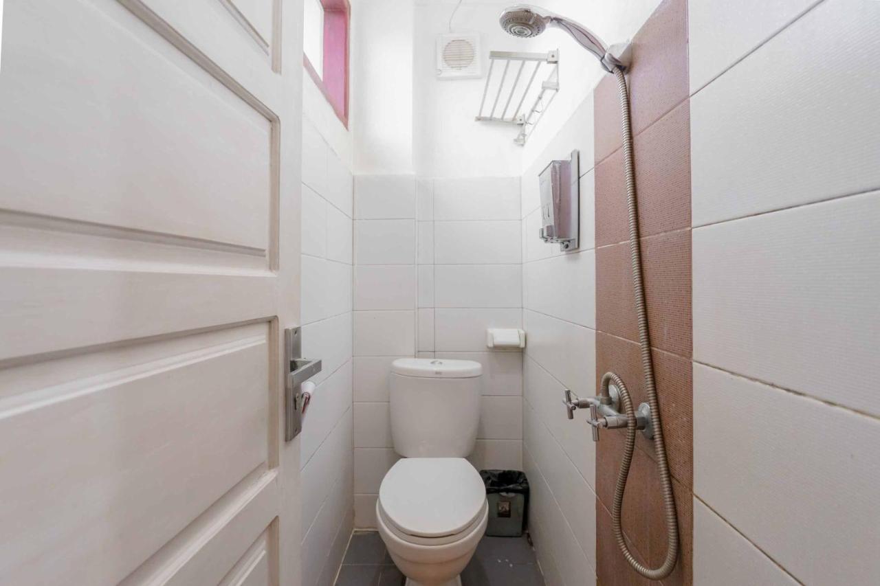 Urbanview Hotel Ananda Syariah By Reddoorz Bukittinggi Εξωτερικό φωτογραφία