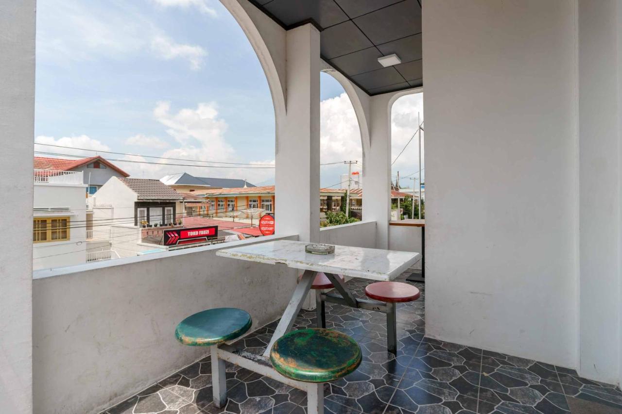 Urbanview Hotel Ananda Syariah By Reddoorz Bukittinggi Εξωτερικό φωτογραφία